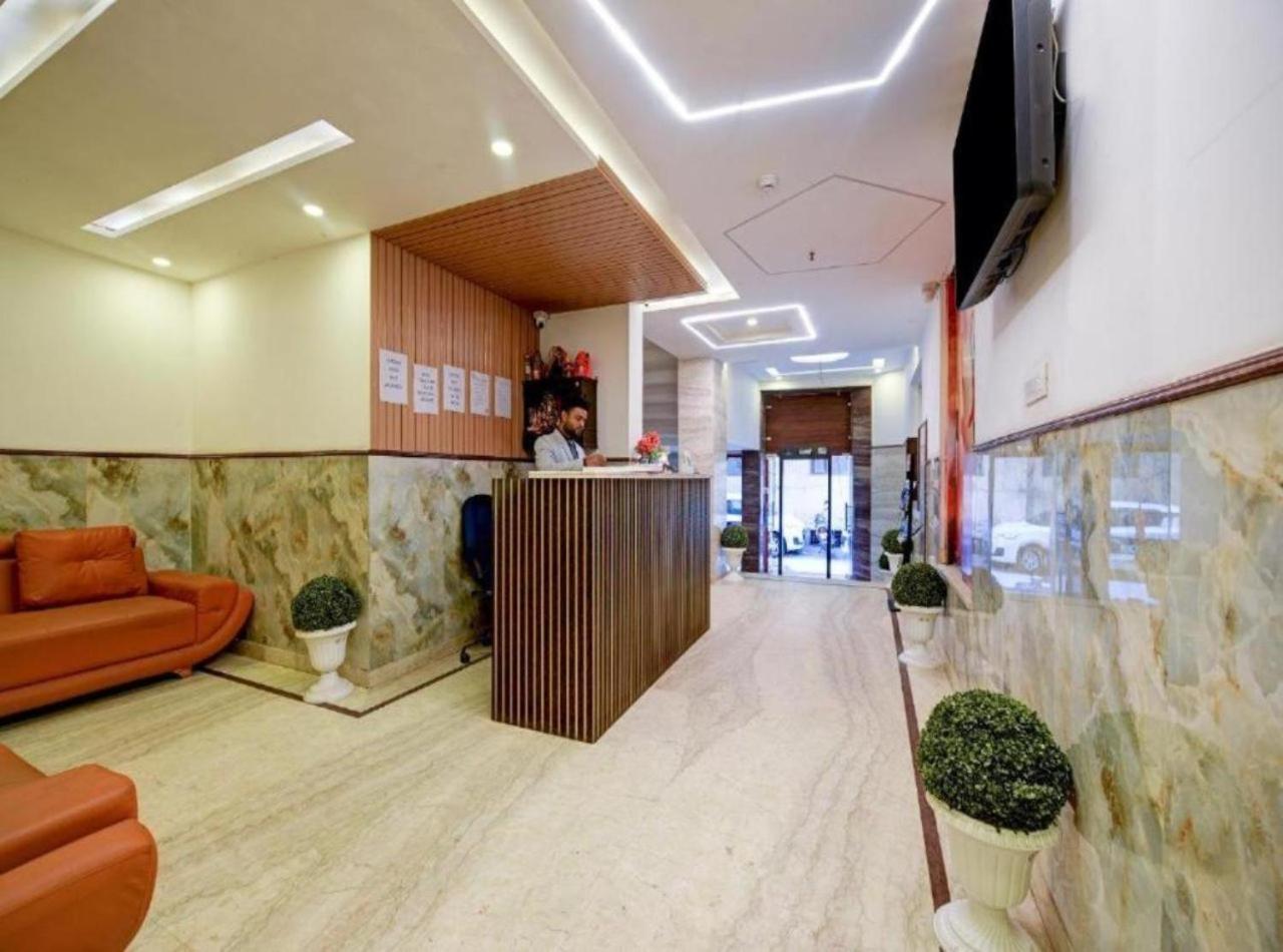Rosewood Suites A Family Hotel Near Delhi Airport Nueva Delhi Exterior foto