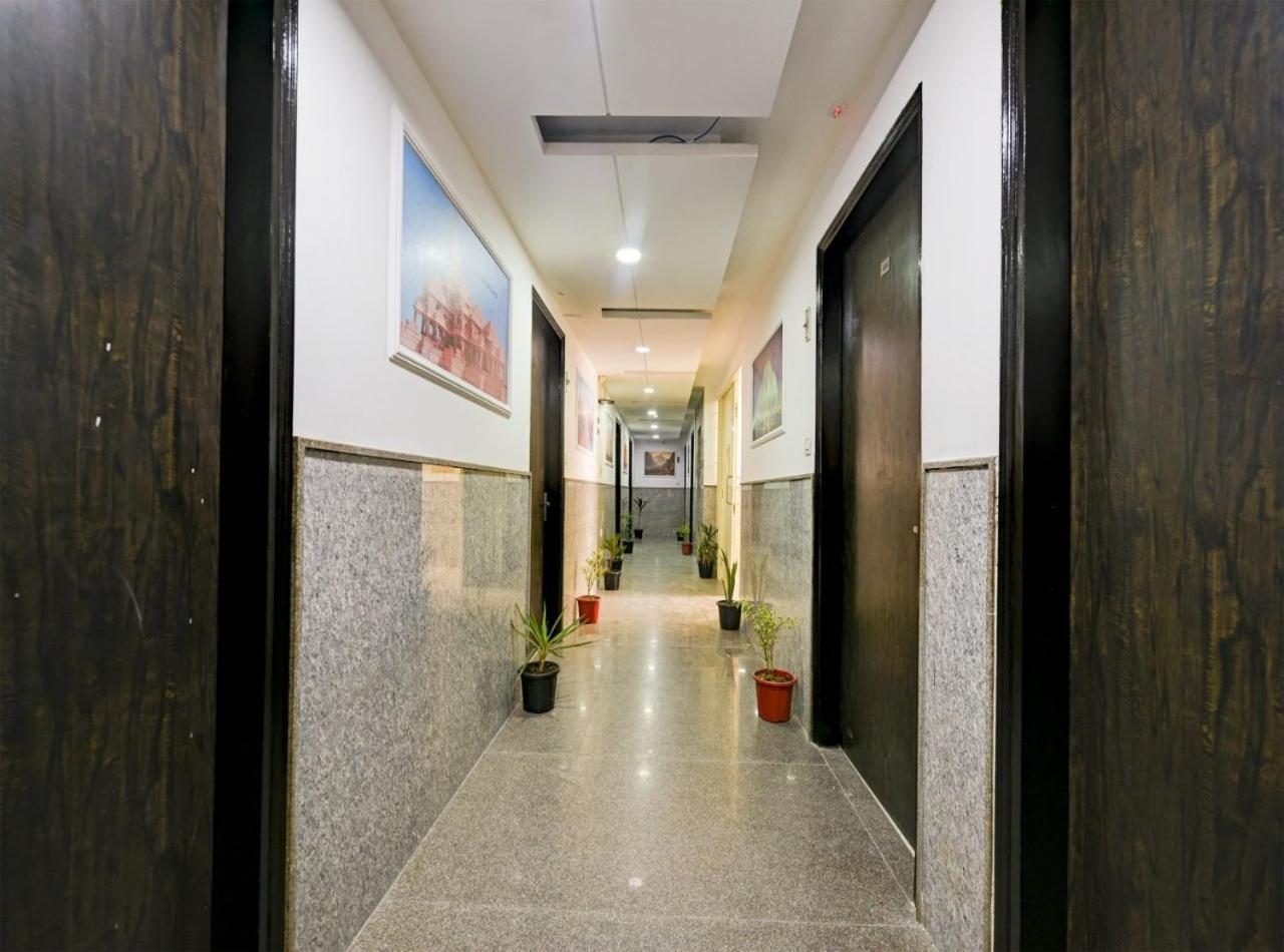 Rosewood Suites A Family Hotel Near Delhi Airport Nueva Delhi Exterior foto