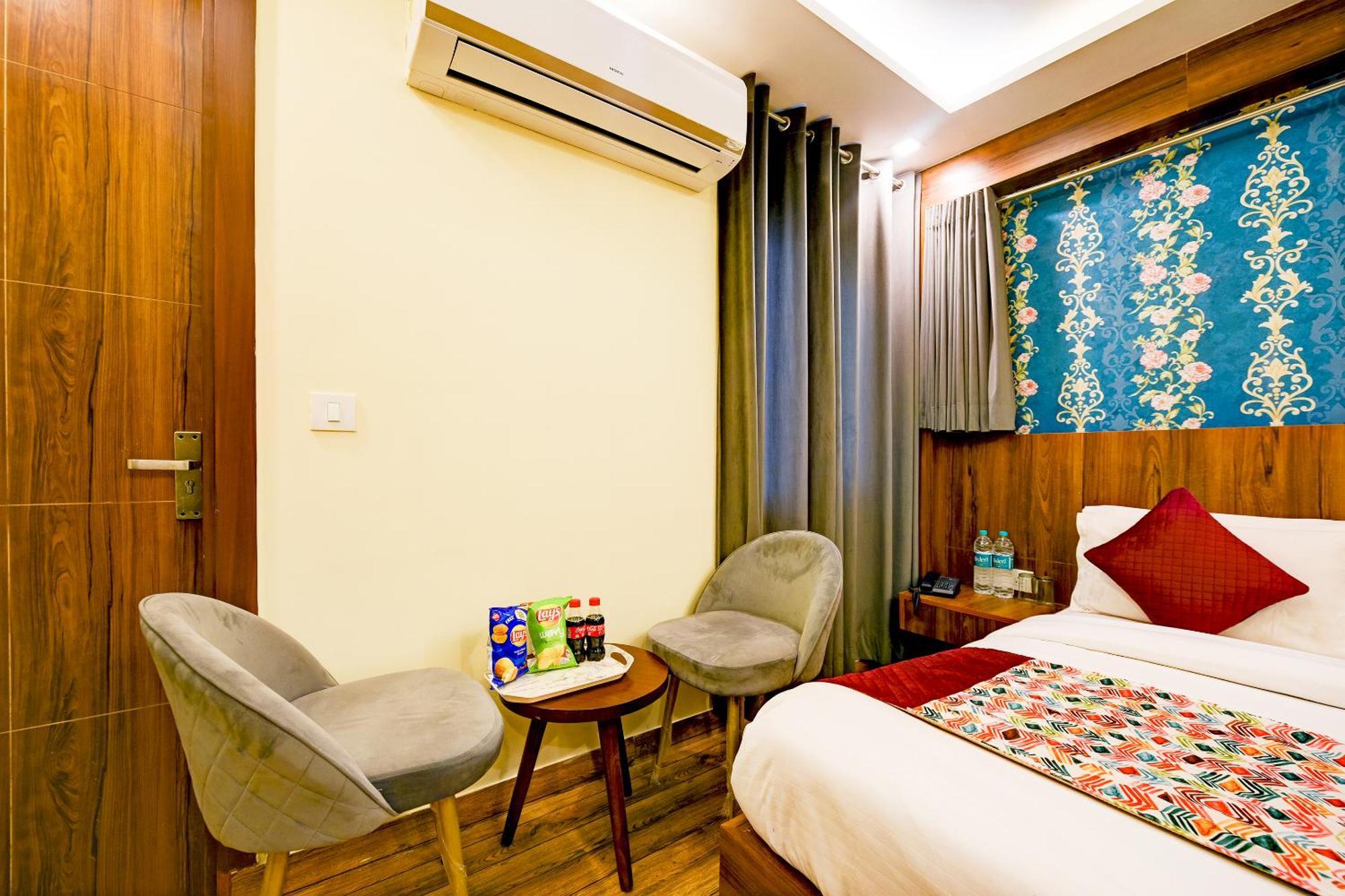 Rosewood Suites A Family Hotel Near Delhi Airport Nueva Delhi Exterior foto