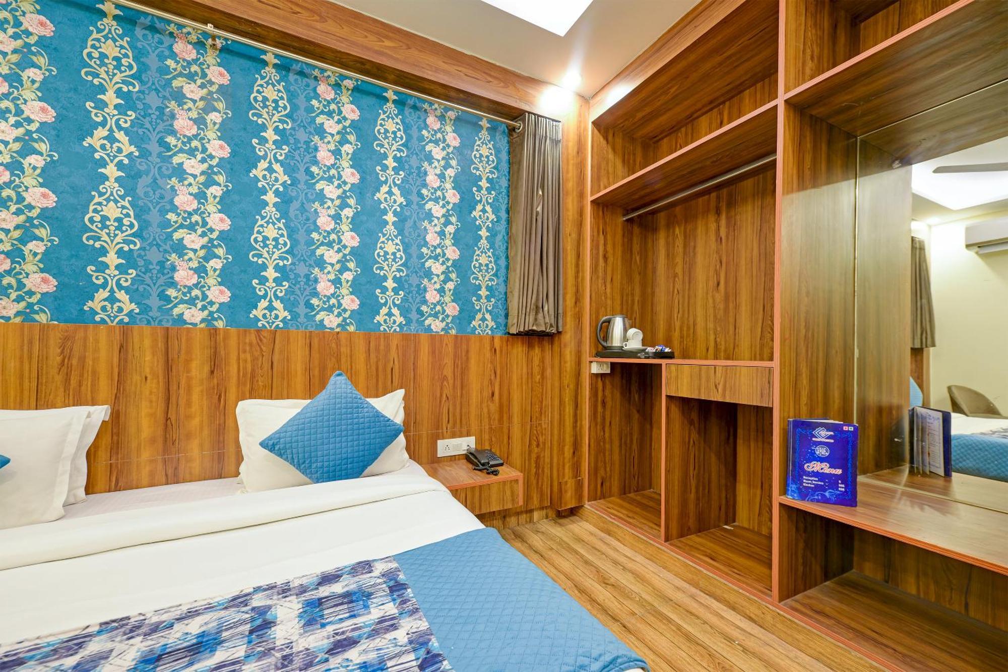 Rosewood Suites A Family Hotel Near Delhi Airport Nueva Delhi Exterior foto